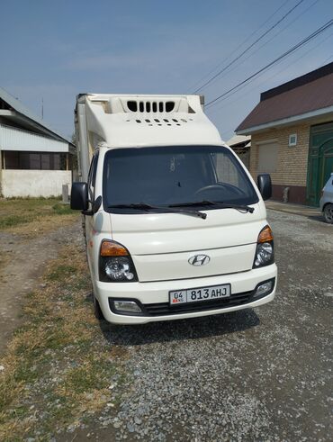 бусик грузовой: Легкий грузовик, Hyundai, Стандарт