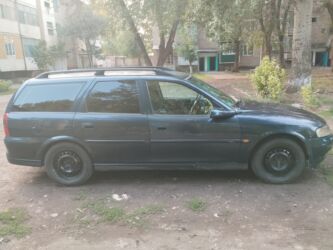 Opel: Opel Vectra: 2001 г., 1.8 л, Механика, Бензин, Универсал — 10