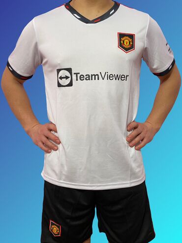футбольные одежды: Спортивный костюм M (EU 38), L (EU 40), XL (EU 42), цвет - Белый