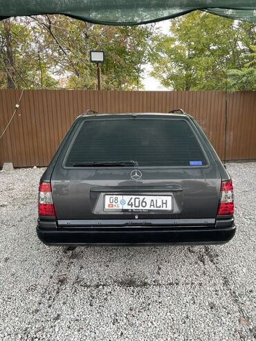 Mercedes-Benz: Mercedes-Benz W124: 1992 г., 2.3 л, Автомат, Бензин, Универсал — 11
