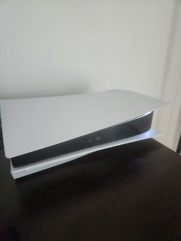 en ucuz ps: PlayStation 5 satılır (adi versiya) — yeni kimi! Konsol ideal