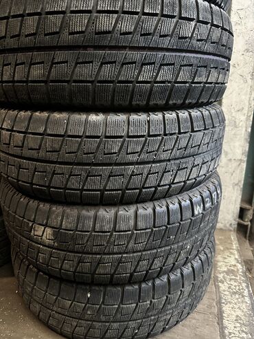 Шины: Шины 195 / 65 / R 15, Зима, Б/у, Комплект, Легковые, Япония, Bridgestone