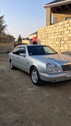 Mercedes-Benz: Mercedes-Benz E-sinfi sedan (W210 kuzov) – gümüş rəng. Texniki — 15