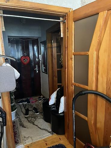 Qapılar və aksessuarlar: 3eded eyni qapidan ela veziyyete yeni veziyyetdedi temir olduguna gore — 1
