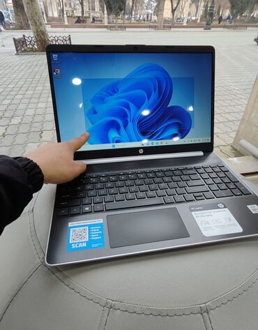 hp laptop 15 da0287ur: Intel Core i5, 12 GB, 15.6 "
