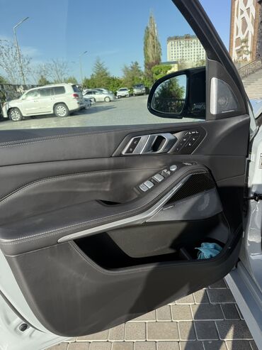 BMW: BMW X7: 2023 г., 4.4 л, Автомат, Бензин, Внедорожник at lalafo.kg — 9 BMW: BMW X7: 2023 г., 4.4 л, Автомат, Бензин, Внедорожник — 9