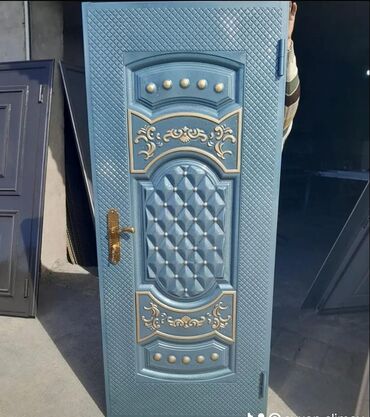 Giriş qapıları: Yeni Giriş qapısı Zamok və çərçivə ilə, Zəmanətli, Ödənişli quraşdırma, Ünvandan götürmə, Ödənişli çatdırılma, Rayonlara çatdırılma — 8