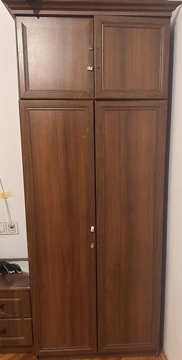 masa satisi: 4 qapılı şkaf, 2 iki qapılı şkaf, 2 kreslo və 1 böyük yemək masası 6 — 4
