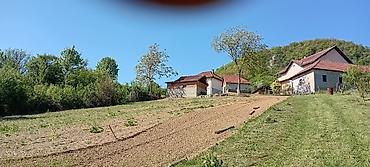 prodaja kuca vrbas: Kuća sa imanjem i pomoćnim objektima – grejanje na drva dva nivoa - — 9