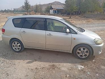 Toyota: Toyota Ipsum: 2002 г., 2.4 л, Автомат, Бензин, Вэн/Минивэн — 2