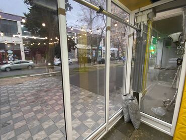 Digər kommersiya daşınmaz əmlakı: Nərimanov metrosunun yaxınlığındasahəsi 20 kv/m olan, obyekt (ət — 24