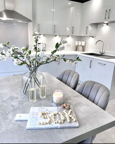 Günlük kirayə mənzillər: 3 otaqlı, Nizami r. r-nu — 4