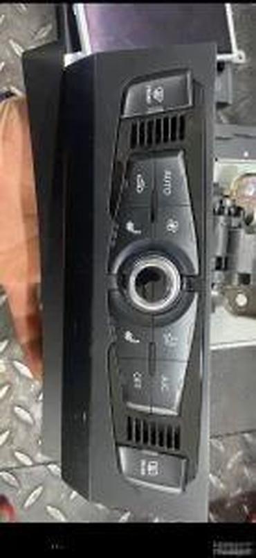 baterijski: AUDI Q5 DELOVI KLIMATRONIK PREKIDAC KLIME 8K1820043AN | Aidi delovi — 1