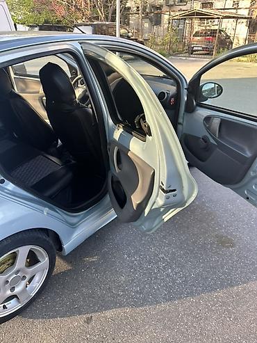 hetçbek: Toyota Aygo: 0.1 l | 2006 il Hetçbek — 4