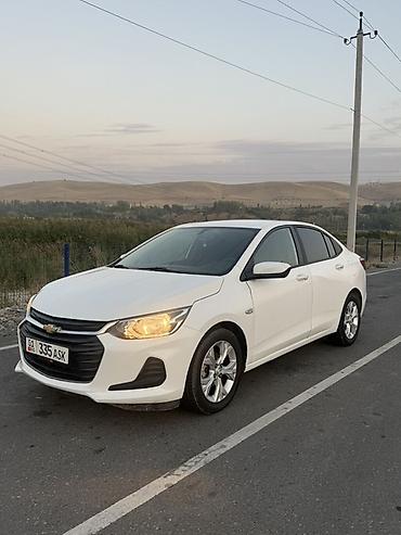 Продажа авто: Chevrolet Onix: 2021 г., 1 л, Автомат, Бензин, Седан — 3