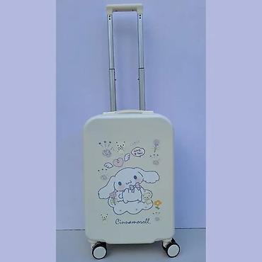 Putni koferi i torbe: Ručni kofer Cinnamoroll – tvrdi ABS - Dizajn: krem bela školjka sa — 2