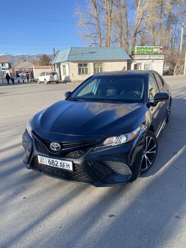 highlander 2018: Toyota Camry: 2018 г., 2.5 л, Автомат, Бензин