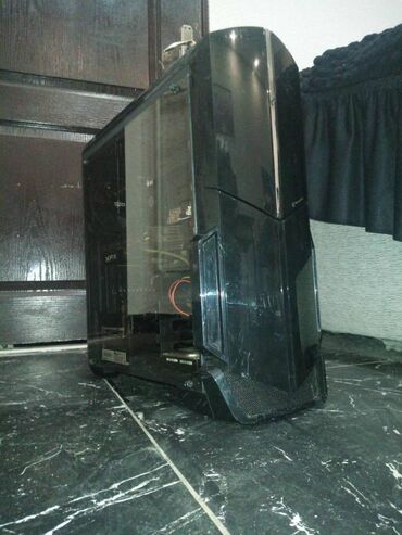 Desktop računari i radne stanice: Gejmer A10 Apy Jaka Gejming Mašina-Cinii mi se da je fabricki GEJMER — 4