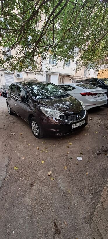 Nissan: Nissan Note: 1.2 l | 2015 il Hetçbek