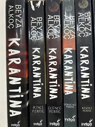 kitab skafi: İmzalı kitab Məhsul: Beyza Alkoç – Karantina seriyası (Indigo — 1