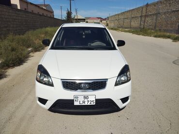 Kia: Kia Rio: 1.4 l | 2011 il Sedan