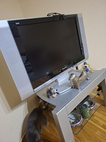 Televizorlar: Televizor Panasonic LCD 32" — 1