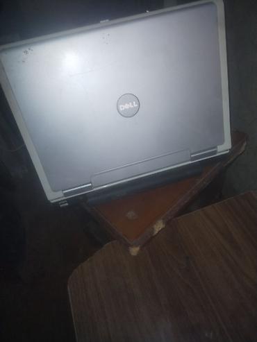 dell noutbuk: Dell noutbuk - Model: Dell (klassik gümüşü korpus, ön paneldə — 3