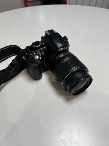 куплю старые фотоаппарат: Продаю фотоаппарат Nikon D3100 Состояние отличное, работает идеально!