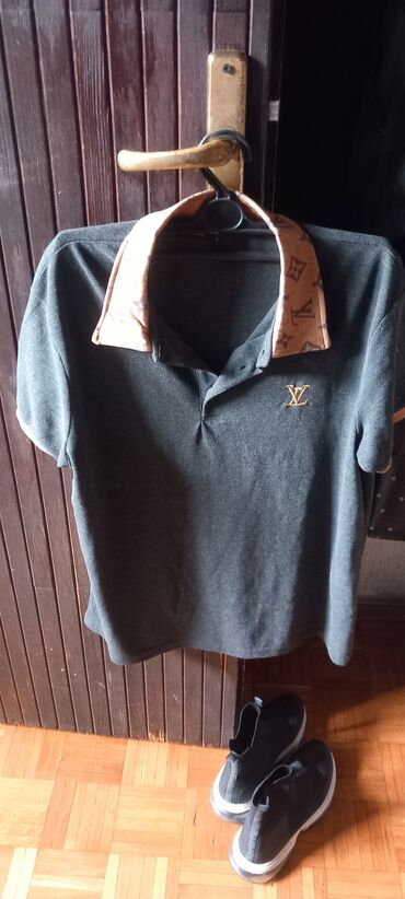 louis vuitton kapa: Short sleeves T-shirt, L (EU 52), Louis Vuitton, color - Black, Cotton