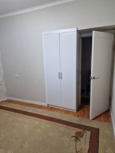 Долгосрочная аренда квартир: 3 комнаты, Собственник, С подселением, С мебелью частично