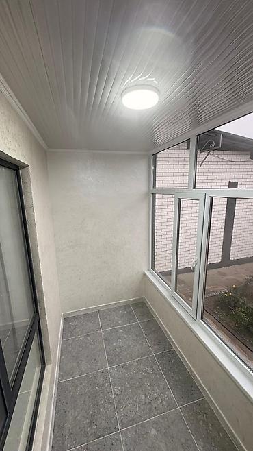 Продажа коттеджей и домов: 🌿🏡 **Дом в ж/м Ак-Орго** 📐 126 м² | 🏠 4 комнаты | 2 этажа 🌳 Участок 2 — 6