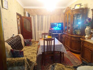 Köhnə tikili: Bakı, 7-ci mikrorayon, 3 otaqlı, Köhnə tikili, 80 kv. m — 2