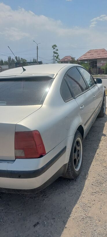 купить двигатель на пассат б3 1.8 моно: Volkswagen Passat: 2000 г., 1.8 л, Механика, Бензин, Седан