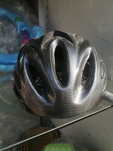 Moto dəbilqələr: Kaskalar 39an hər rəngi var Qara mat kaskalar 55azn Qara parlaq — 6