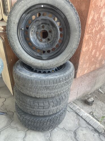 купить зимние шины на 14 бу: Колеса в сборе 195 / 65 / R 15, Зима, Б/у, Комплект, Легковые, Железные, отверстий - 5