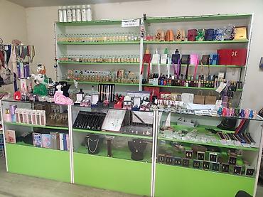 Magaza vitirinleri Parfum Bijuteriya suviner ref Herseye yararlidir