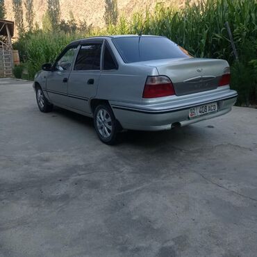 пакеты: Daewoo Nexia: 2005 г., 1.6 л, Механика, Бензин, Седан