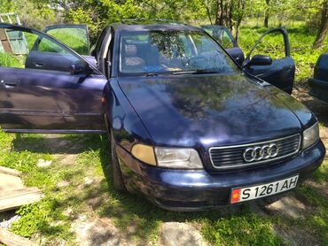 Audi: Audi A4: 1996 г., 1.6 л, Механика, Бензин, Седан