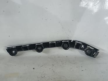 Ehtiyat hissələri: Məhsul: Avtomobil bamperi üçün plastik montaj/bağlayıcı braketi - — 1