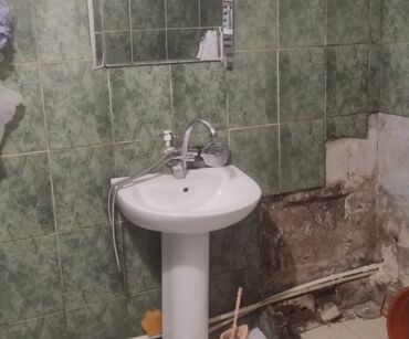 Uzunmüddətli kirayə mənzillər: 4 otaqlı mənzil 5/1mertebesi orta temirli leninqrad proyekti orta -da lalafo.az — 7 Uzunmüddətli kirayə mənzillər: 4 otaqlı mənzil 5/1mertebesi orta temirli leninqrad proyekti orta — 7