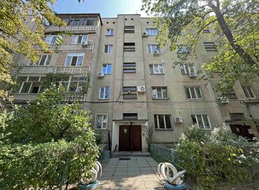 квартира хрушевка: 2 комнаты, 48 м², 105 серия, 3 этаж, Старый ремонт