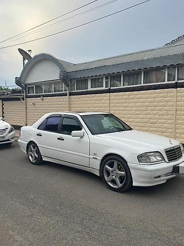 moto bot: Mercedes-Benz C-Class: 2.3 l | 1998 il Sedan — 5