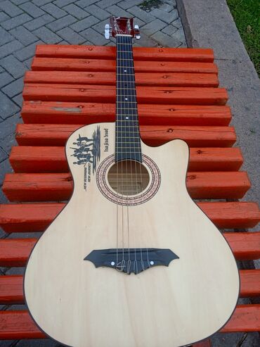 гитара кружок: Продаю гитару 38 размер г.Токмок торг уместен