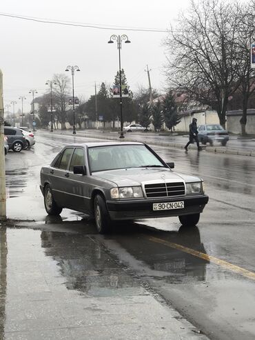 190 mercedes dizel: Mercedes-Benz 190: 1.8 l | 1992 il Sedan
