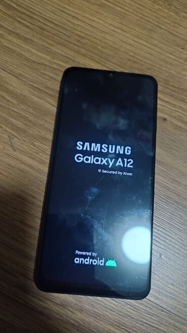 arxa kamera: Samsung Galaxy A12, 32 GB