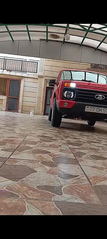niva disqləri: LADA Niva (VAZ 2121) – parlaq qırmızı rəngdə şəhər və off-road üçün — 5