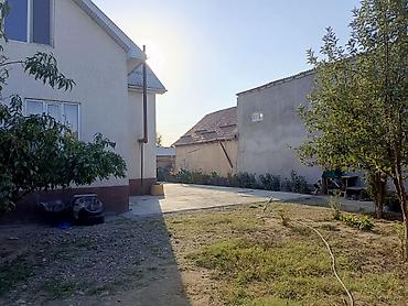Продажа коттеджей и домов: 6 комнат и более, 104 м², 8 соток, Бишкек, Учкун с. Собственник — 14