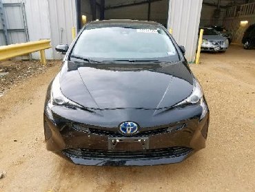 Toyota Azərbaycanda: Toyota Prius 1.8 l. 2018 | 24276 km