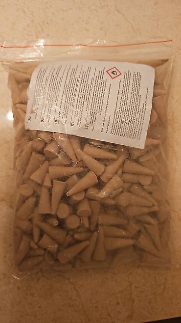 buxur: Təbii səndəl ağacı ətirli buxur konusları (incense cones). - Miqdar — 1