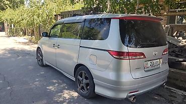 385 55: Продаю Honda Elysion (2005 г.) — мощный и комфортный минивэн — 4